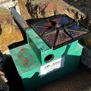 Pose d'un séparateur hydrocarbure